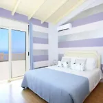 Villa Diktynna - Embrace the endless blue